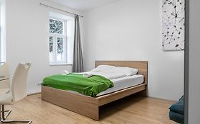 Lovely 2Br Shared Apartment, Enkplatz U3, 15Min To Center